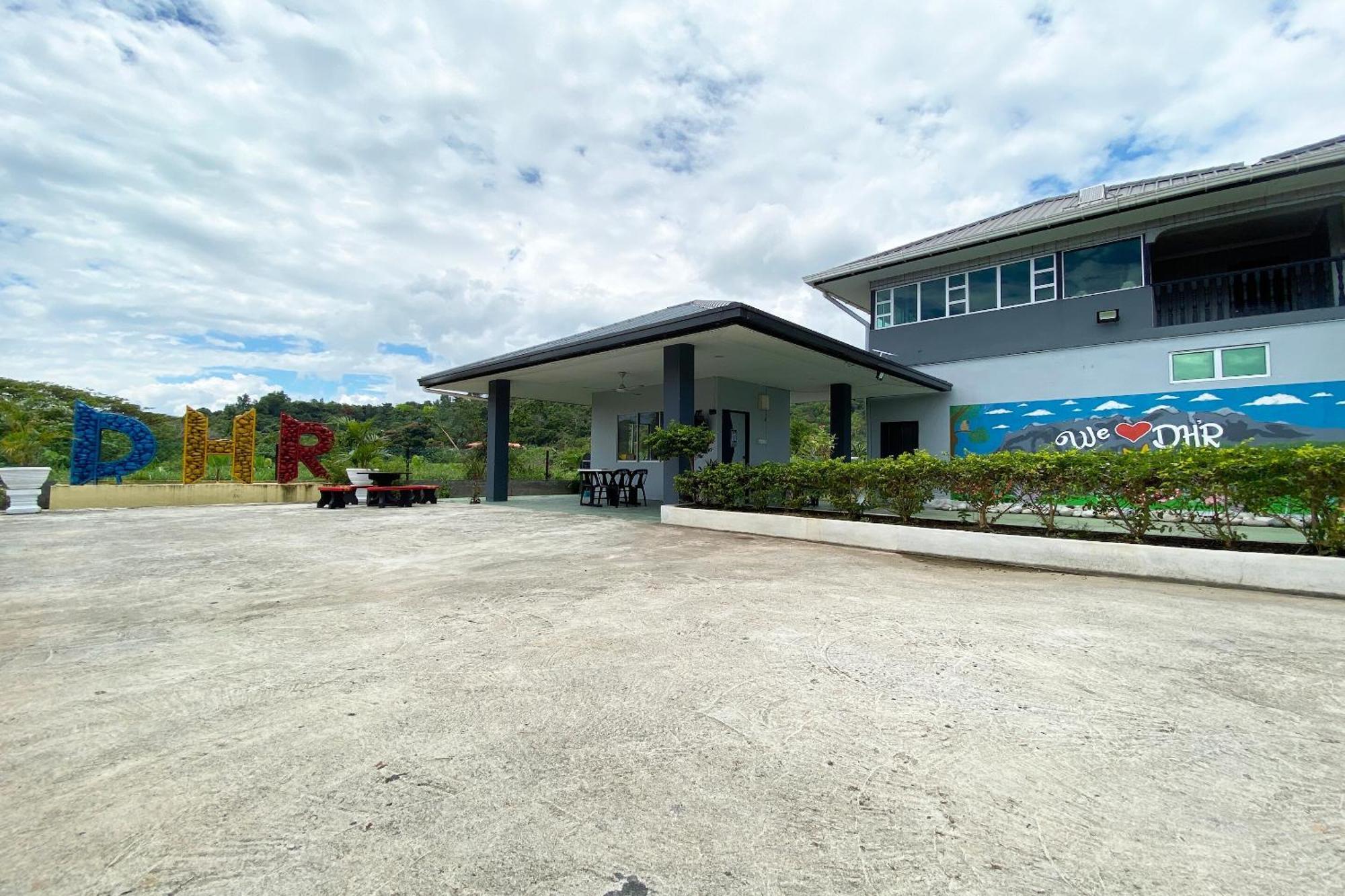 Oyo Home 90230 Dh Residence Kota Belud Екстер'єр фото