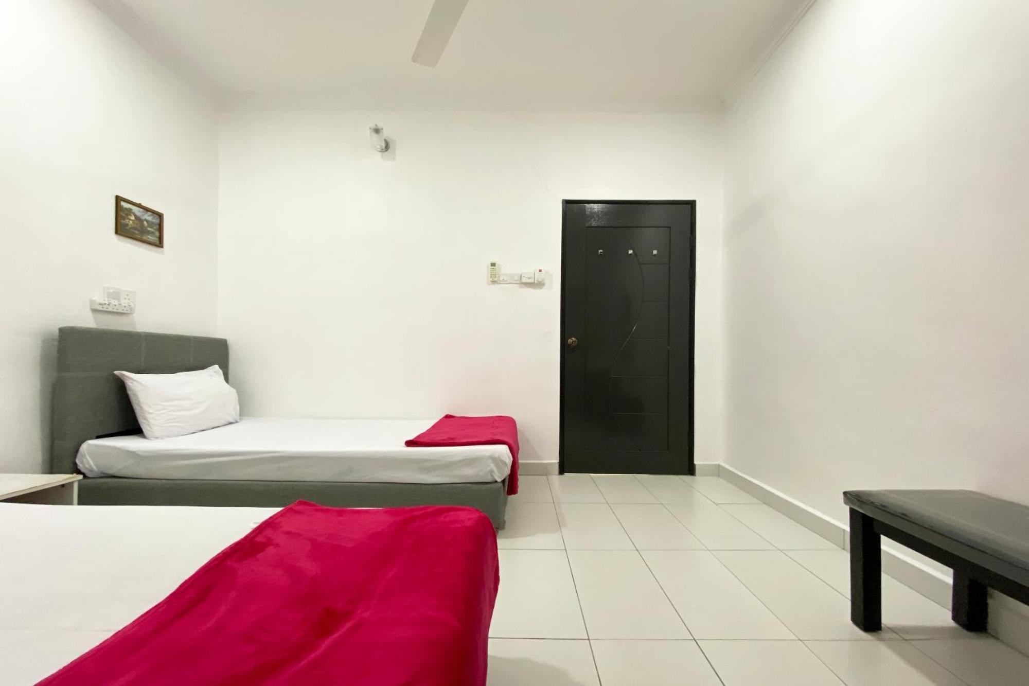 Oyo Home 90230 Dh Residence Kota Belud Екстер'єр фото
