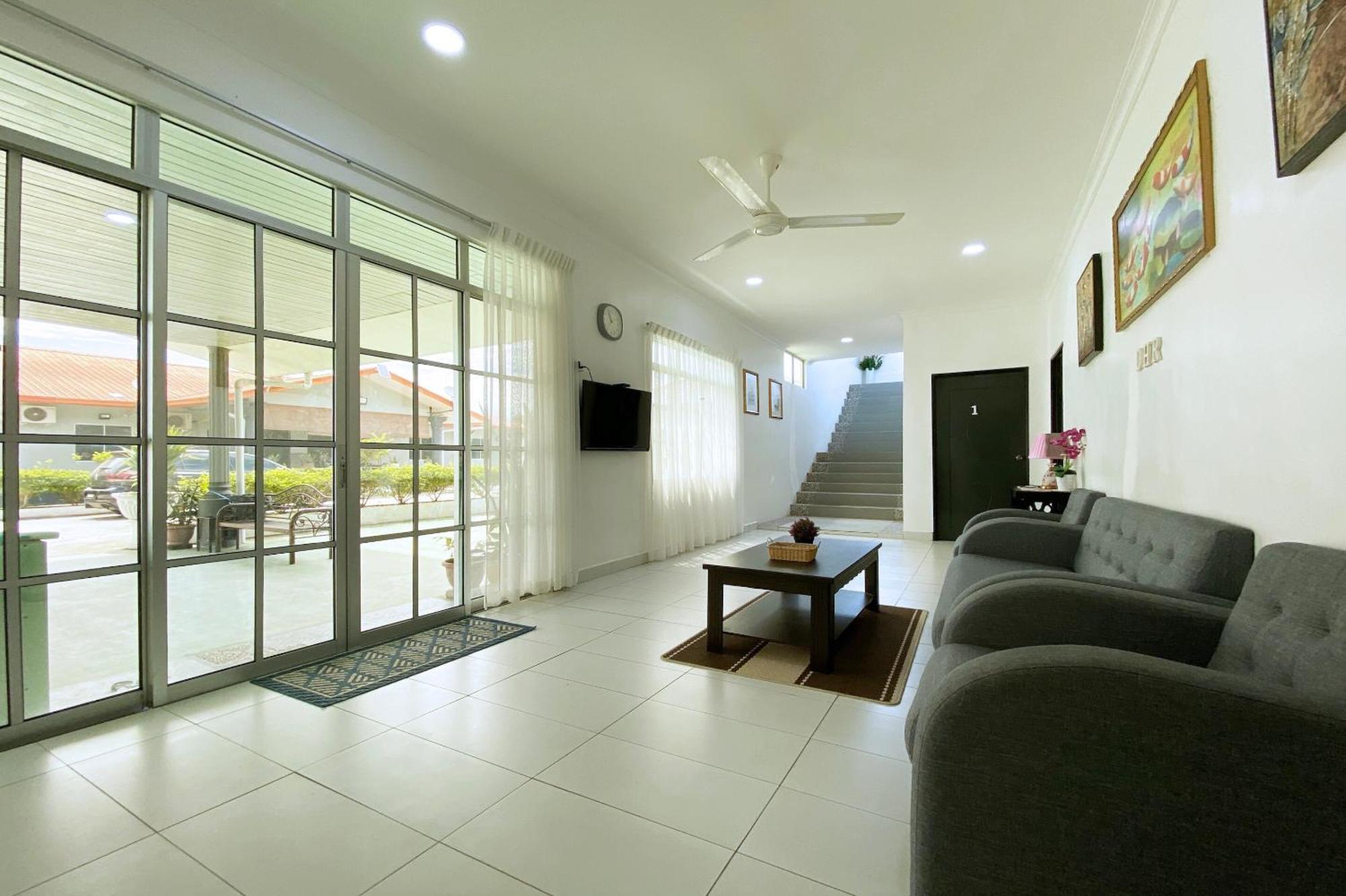 Oyo Home 90230 Dh Residence Kota Belud Екстер'єр фото